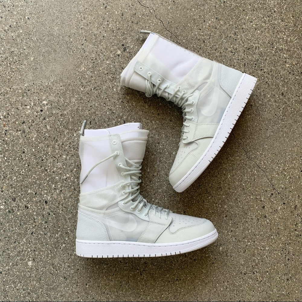 WMNS Air Jordan 1 Explorer XX